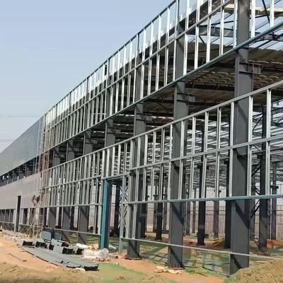 बहु-मंजिला बड़े स्पैन प्रीफैब स्टील पार्किंग संरचना Q235B Q355B