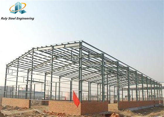 पूर्वनिर्मित भवन निर्माण इस्पात संरचना कार्यशाला ऑटो रखरखाव के लिए धातु कारपोर्ट पूर्वनिर्मित धातु भवन