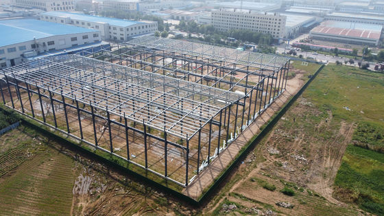 4000m2 पूर्वनिर्मित इस्पात संरचना गोदाम एच अनुभाग इस्पात