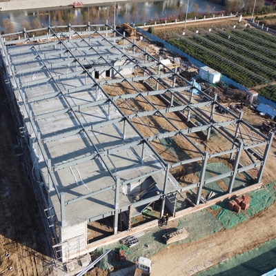 कस्टम पूर्वनिर्मित स्टील फ्रेम कार्यशाला Q235B Q355B ASTM A36