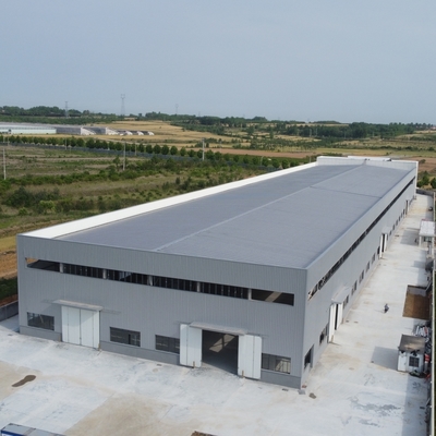ASTM A36 स्टील वर्कशॉप के साथ ओवरहेड क्रेन रॉक वॉल इन्सुलेशन
