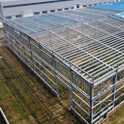 ASTM A36 हल्का स्टील संरचना गोदाम 50 साल का जीवनकाल
