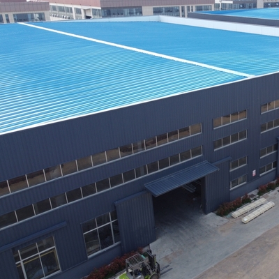प्रीफैब स्टील स्ट्रक्चर वेयरहाउस Q235B Q355B ASTM A36 मटेरियल
