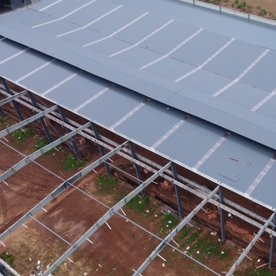 प्रीफैब स्टील वेयरहाउस स्ट्रक्चर Q235B Q355B ASTM A36
