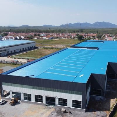 Q235B Q355B ASTM A36 स्टील के साथ पूर्वनिर्मित स्टील संरचना गोदाम