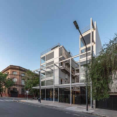 आधुनिक स्टील संरचना अपार्टमेंट इमारतें शहरी जीवन के लिए टिकाऊ पूर्वनिर्मित आवास