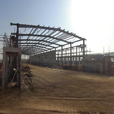पूर्वनिर्मित स्टील हाउस चिकन कॉप स्टील बिल्डिंग फार्म स्टील स्ट्रक्चर चिकन हाउस