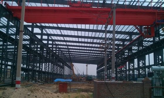 पूर्व इंजीनियर स्टील संरचना कार्यशाला कारखाने हल्के वजन उच्च गुणवत्ता