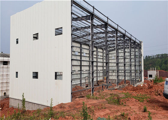 Q235B/Q355B फ्रेम के साथ पूर्वनिर्मित औद्योगिक स्टील भवन